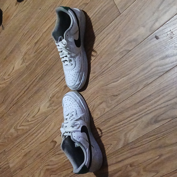 Nike Court Vision size 10 - Picture 2 of 3